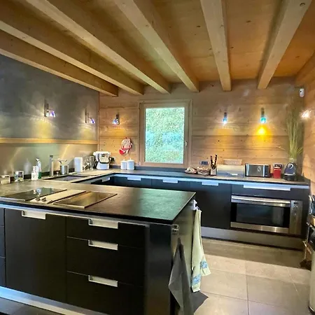 Alpstuga De Standing 5 Avec Jacuzzi Et Parking - Fr-1-836-51 Les Carroz d'Araches